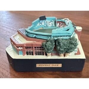 Boston Red Sox MLB 2004 MLBP 3" Fenway Park Stadium Replica